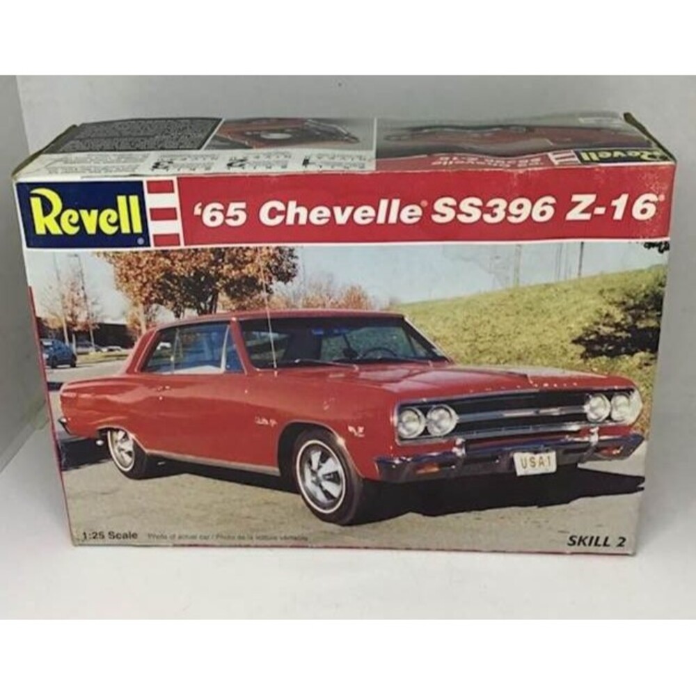 '65 Chevelle SS396 Z-16 Chevy Revell Car Model Kit 1:25 7611 PARTS 1996 Opened